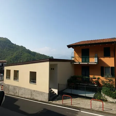 Perledo House *