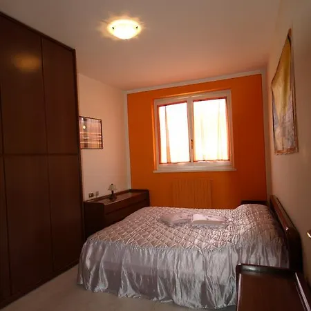 Perledo House